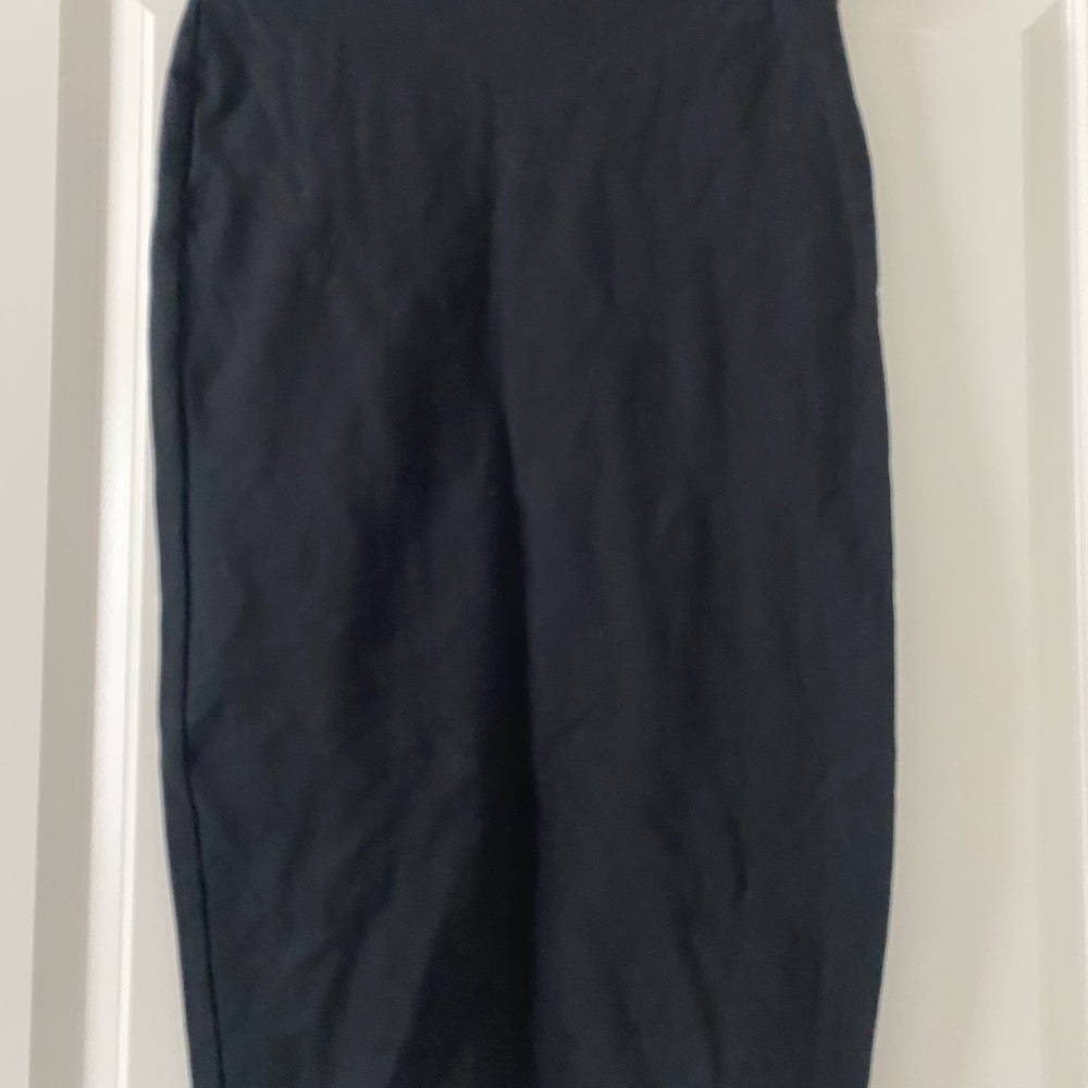 Forever 21 Classic Black Skirt